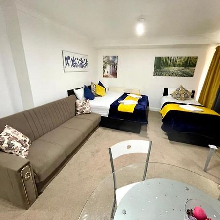 2 Bedrooms Modern Central London Apartment, Full Kitchen, 5 Minutes Tube Station Exterior photo